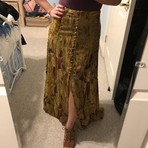 NEVER WORN! FREE PEOPLE patterned maxi skirt